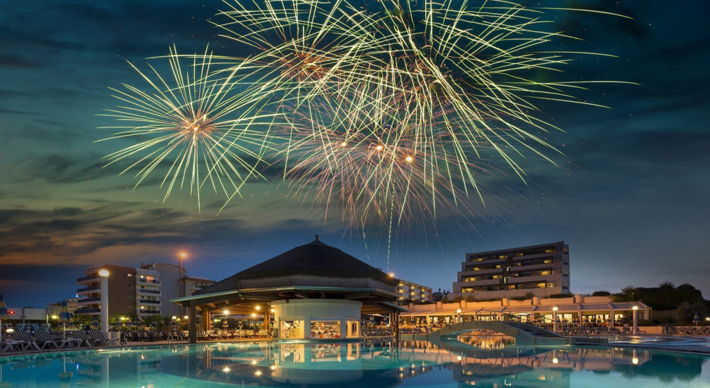 vajenti hotel con fuochi artificio 2